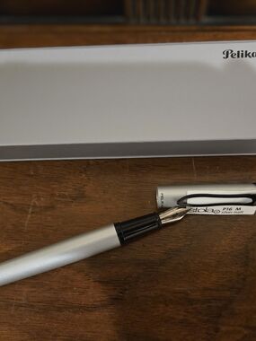 Pelikan Silver Matte Fountain Pen - Pelikano/Stola P16 W Box